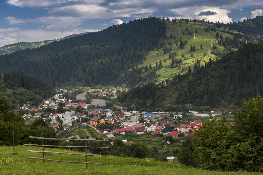 Pensiunea Orizont Farcasa Esterno foto